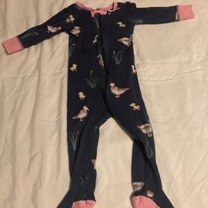 The Beaufort Bonnet Company sleep 12/18 months